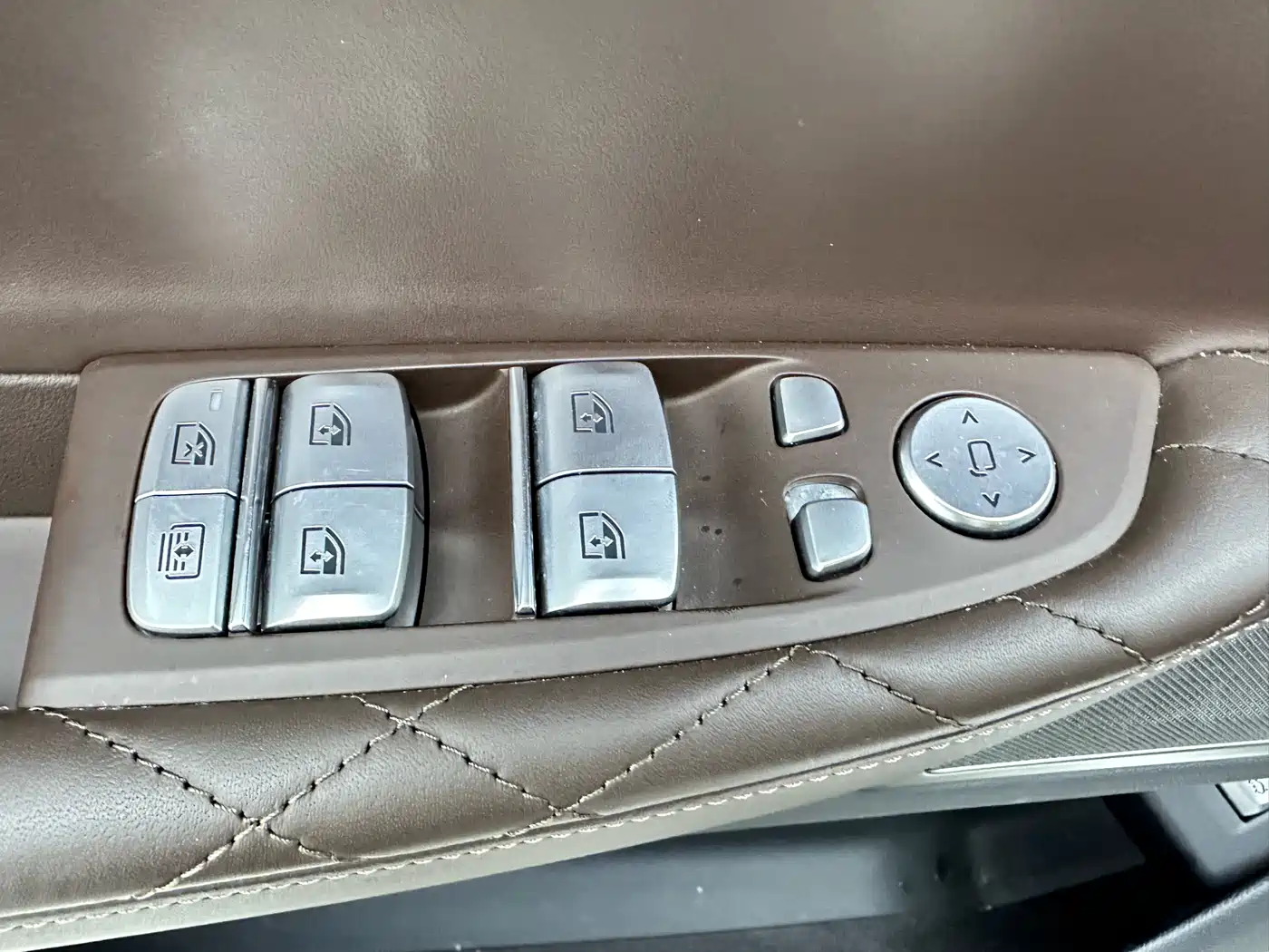 BMW 7 Series 2021 Model 740Li Leading M Sport Package фото 16