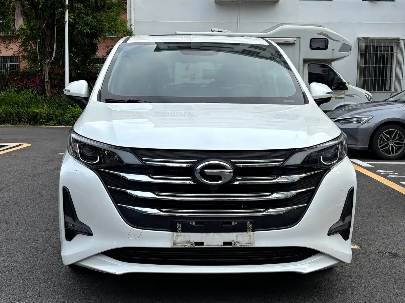 GAC Trumpchi Trumpchi M6 2019 270T Automatic Premium Edition (7-Seater) China V фото 2