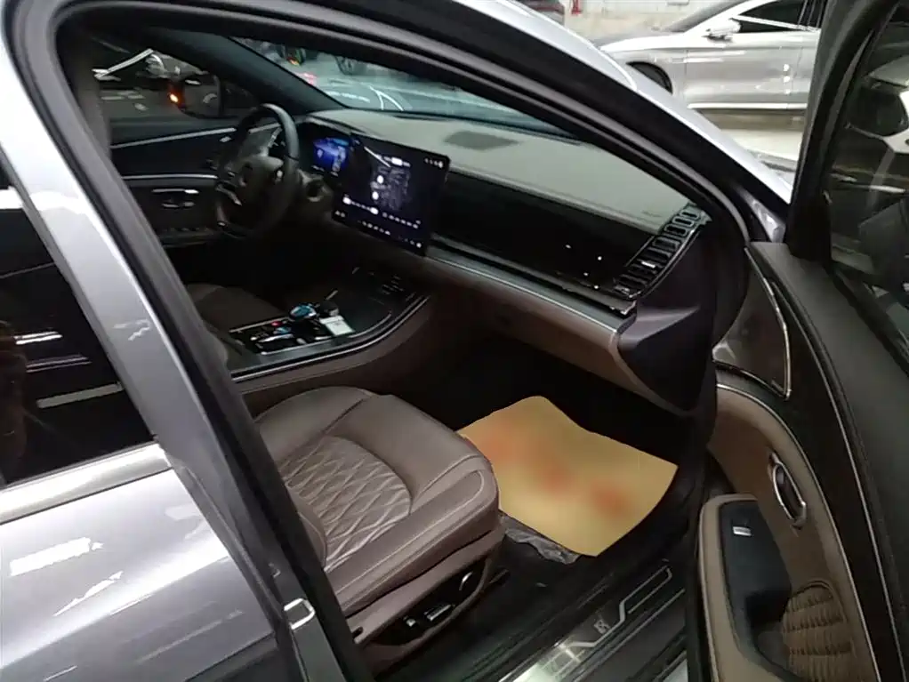 BYD Han 2024 Model DM-i Glory Edition 121KM Premium Type фото 25