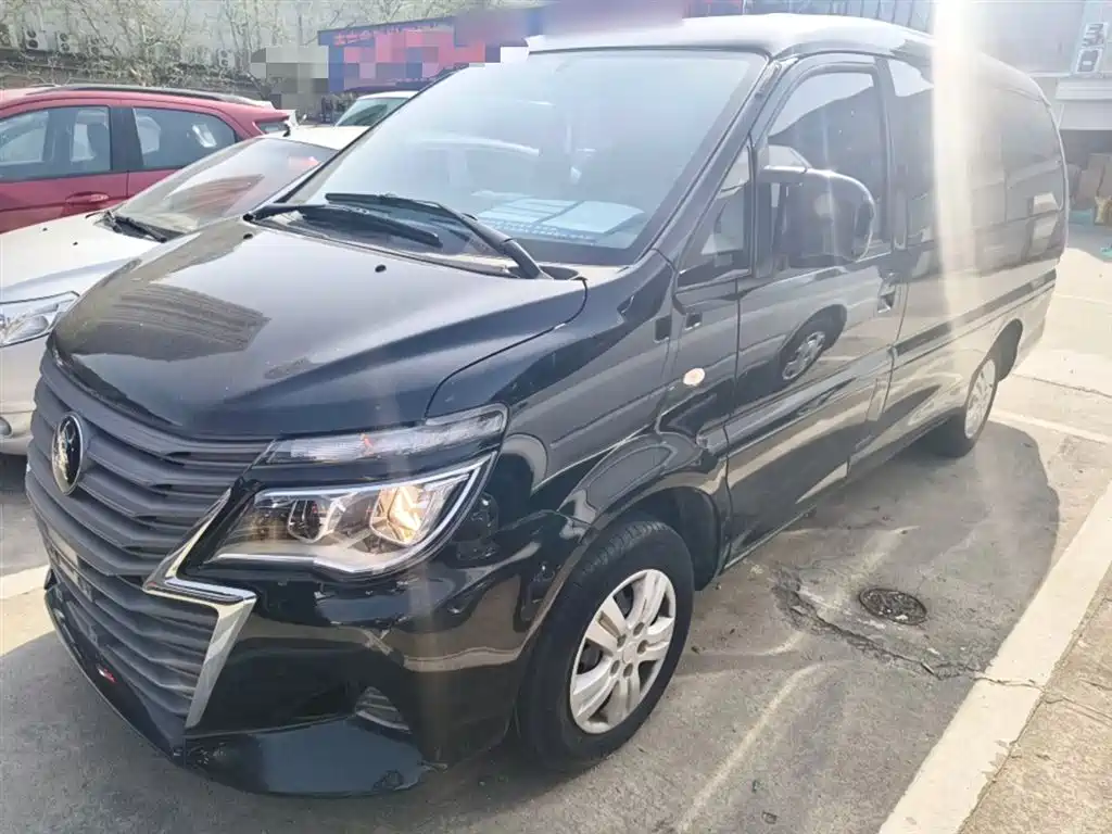 Dongfeng Fengxing Lingzhi 2021 M5L 2.0L Utility Model