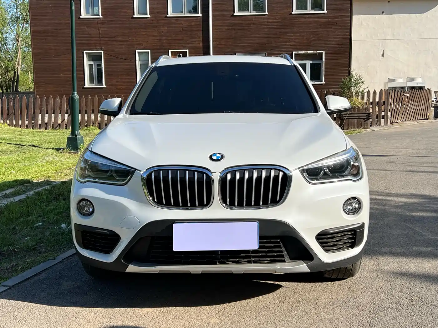 BMW X1 2019 sDrive20Li Leading Model фото 2