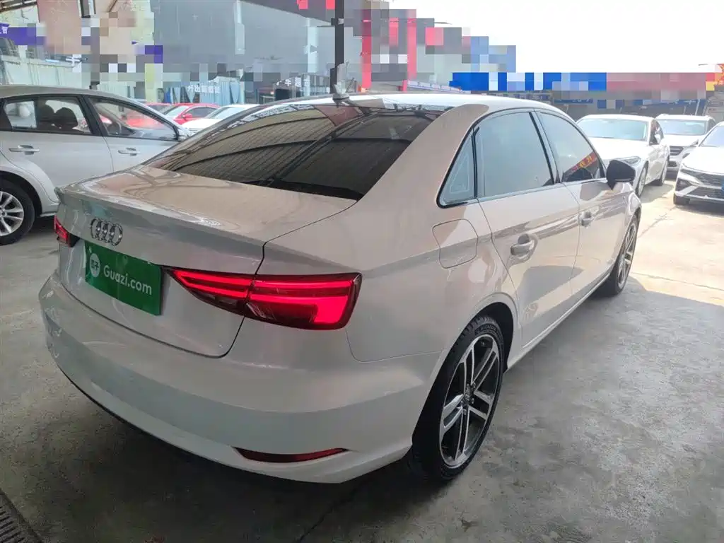 Audi A3 2018 30th Anniversary Limousine 35 TFSI Progressive фото 7