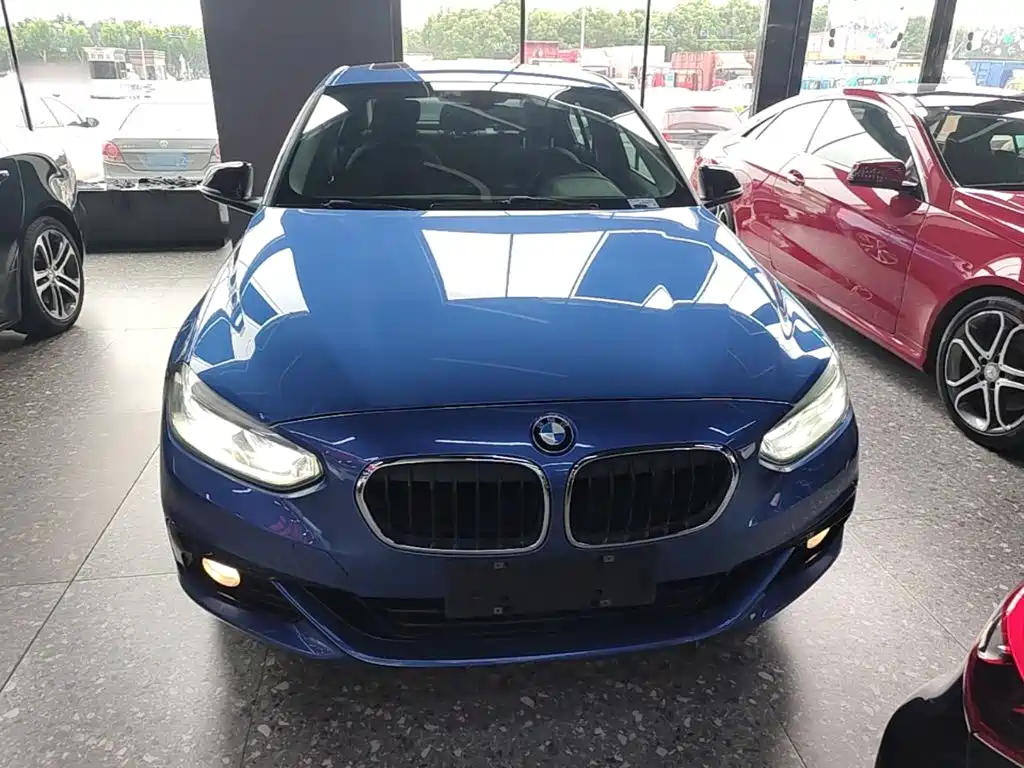 صورة 3 - BMW 1 Series