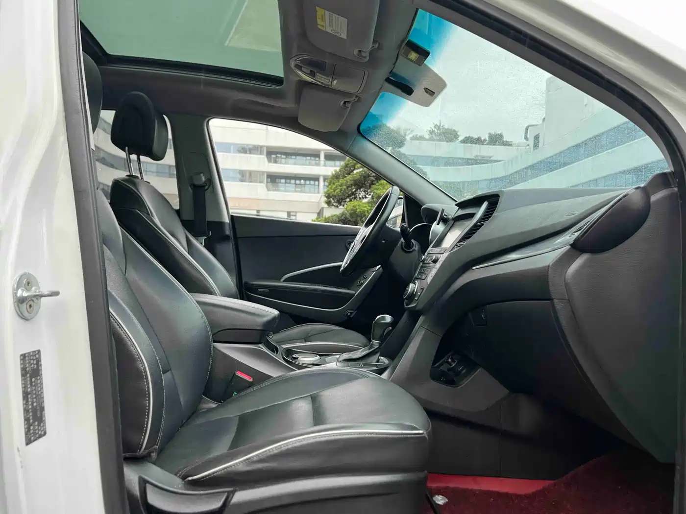 Hyundai Santa Fe 2017 2.4L Automatic 2WD Intelligent 5-Seater фото 6