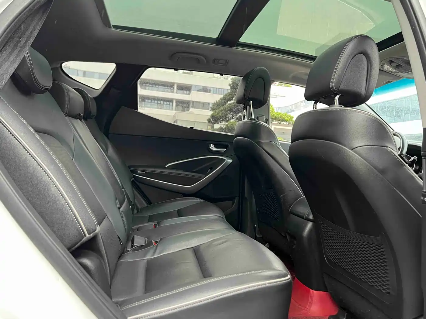Hyundai Santa Fe 2017 2.4L Automatic 2WD Intelligent 5-Seater фото 8