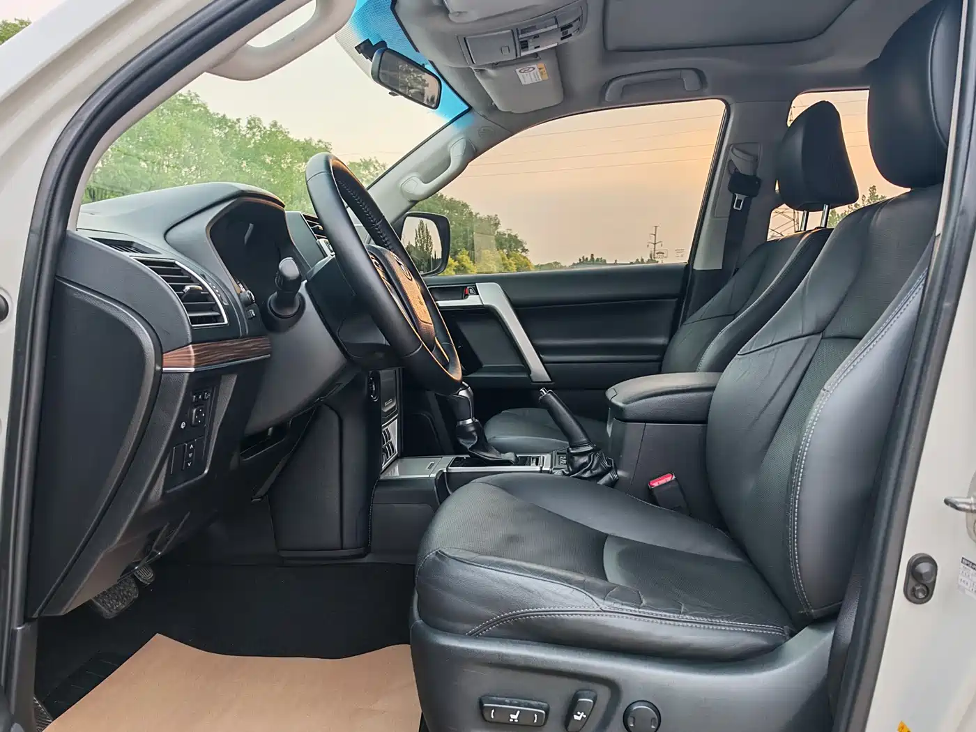 Toyota Prado 2018 3.5L Auto TX-L фото 12