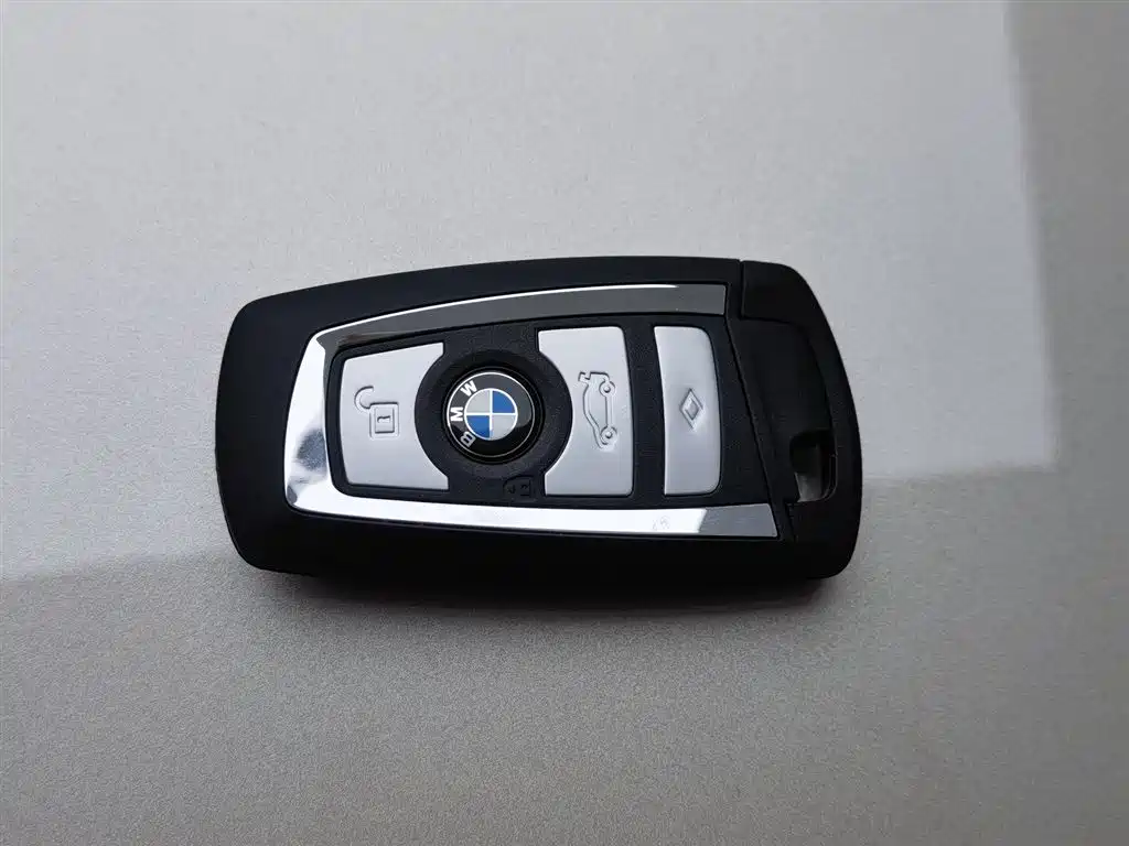 BMW 5 Series 2017 525Li Luxury Design Package фото 19