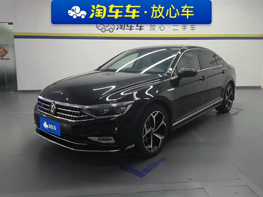 Volkswagen Magotan 2023 Model 2 Million Commemorative Edition 330TSI DSG Luxury