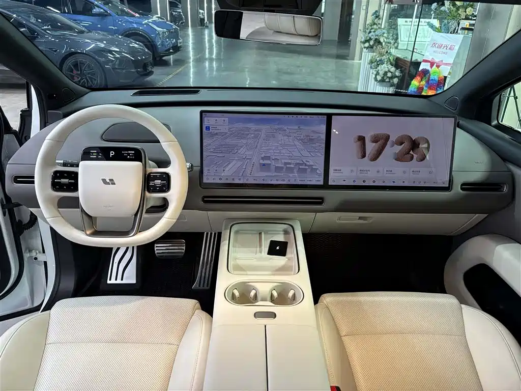 Li Auto i6 2025 2025 2WD Base Model