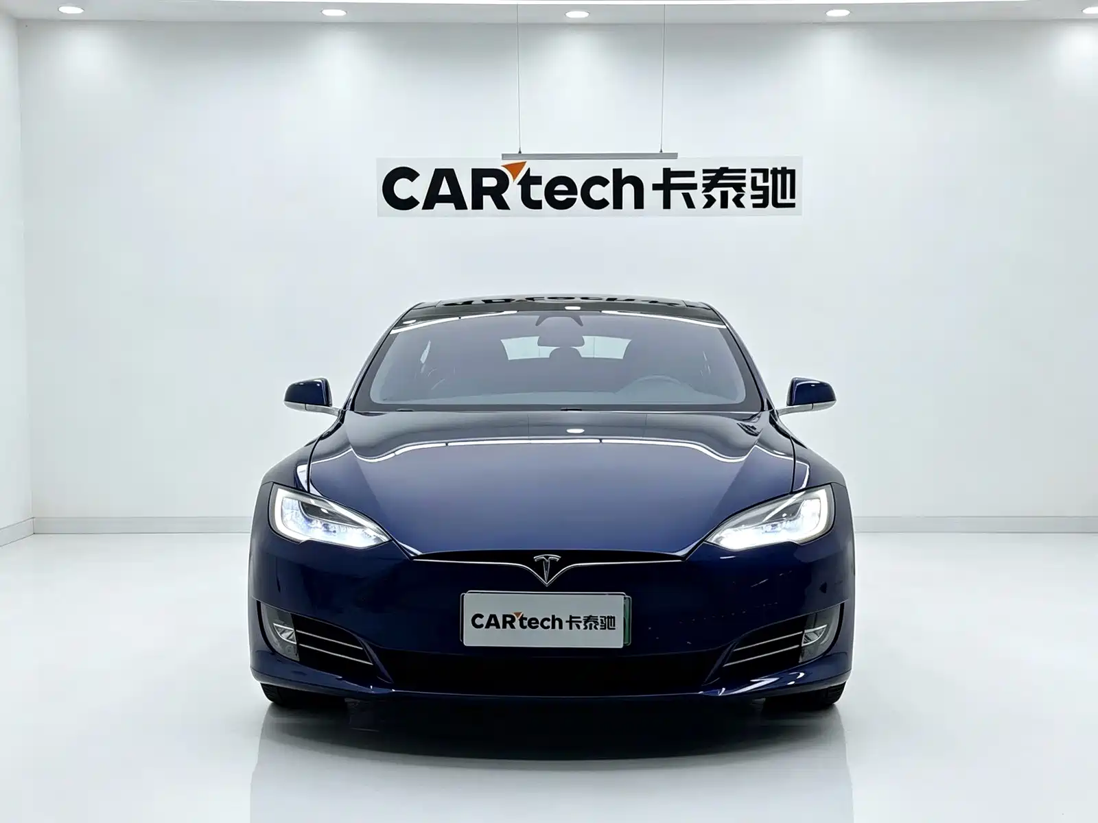 Фото 2 - Tesla Model S