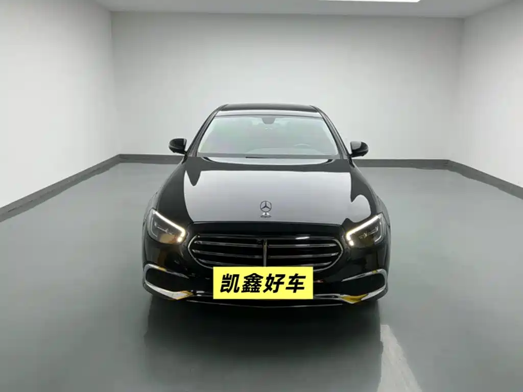 Mercedes-Benz E-Class 2022 Second Facelift E 300 L Fashion фото 2