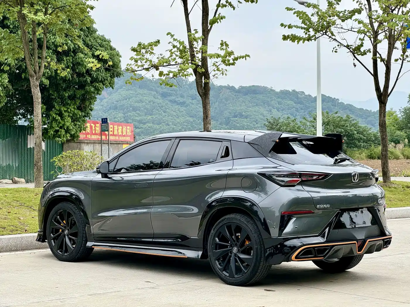 Фото 9 - Changan UNI-T