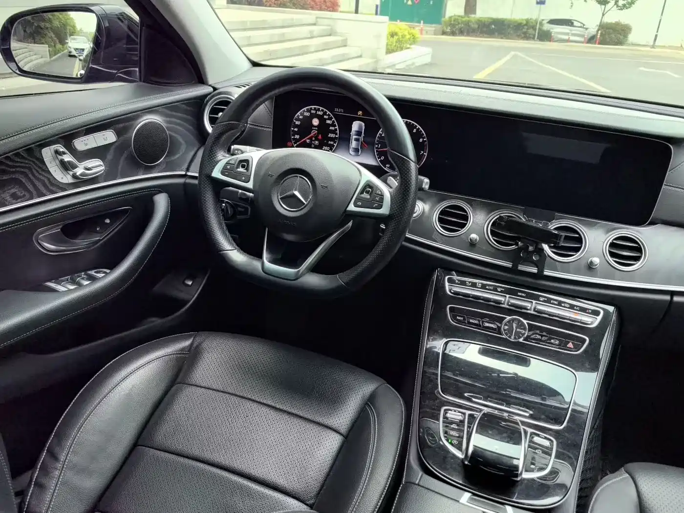 Mercedes-Benz E-Class 2016 E 300 L Sport Fashion Type фото 7
