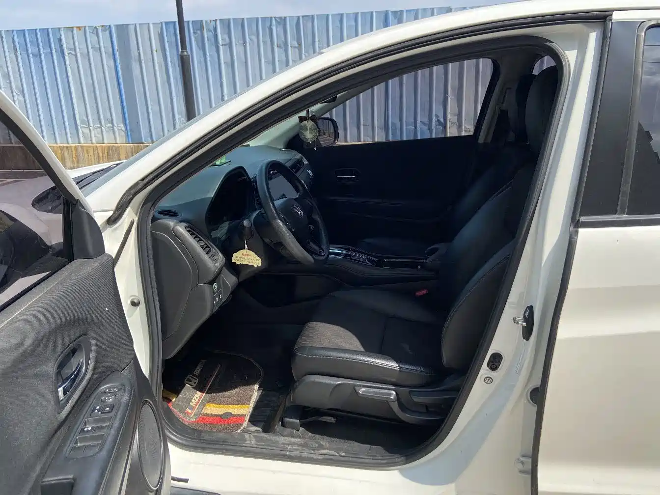 Фото 4 - Honda Vezel