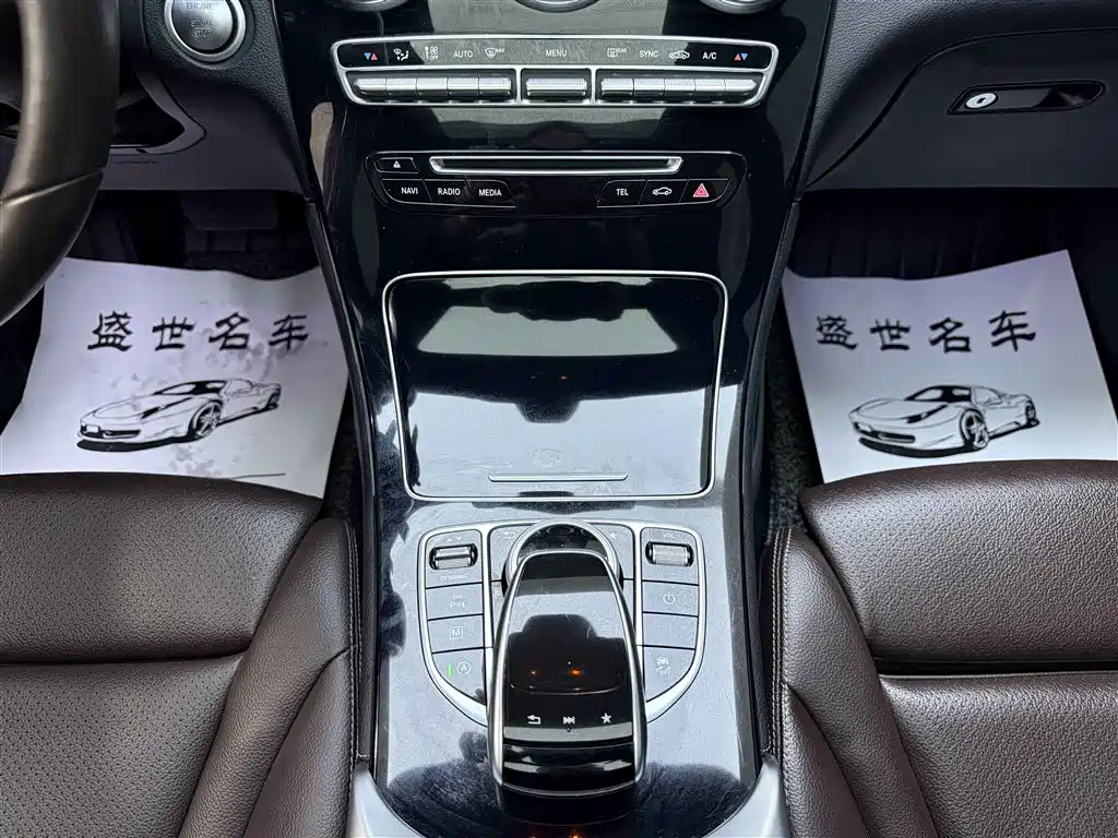Mercedes-Benz GLC 2018 Facelift GLC 200 4MATIC фото 9