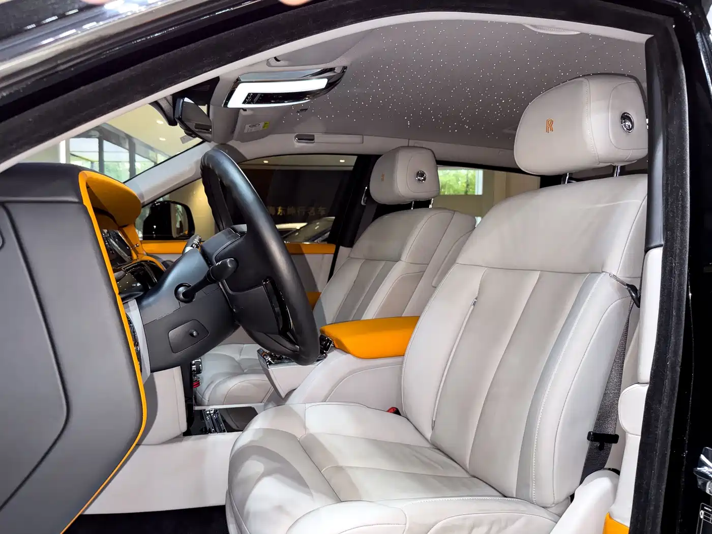 Rolls-Royce Phantom 2023 2024 Long Wheelbase Series II