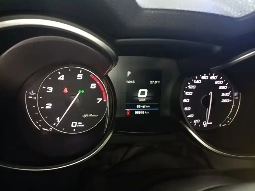 Alfa Romeo Stelvio 2019 2017 2.0T 200HP Elite