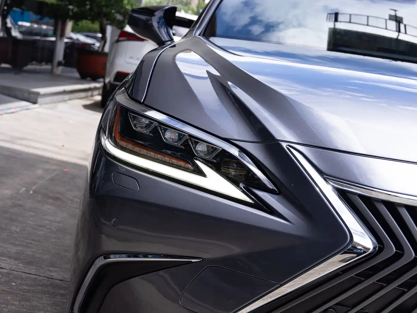 Фото 6 - Lexus ES