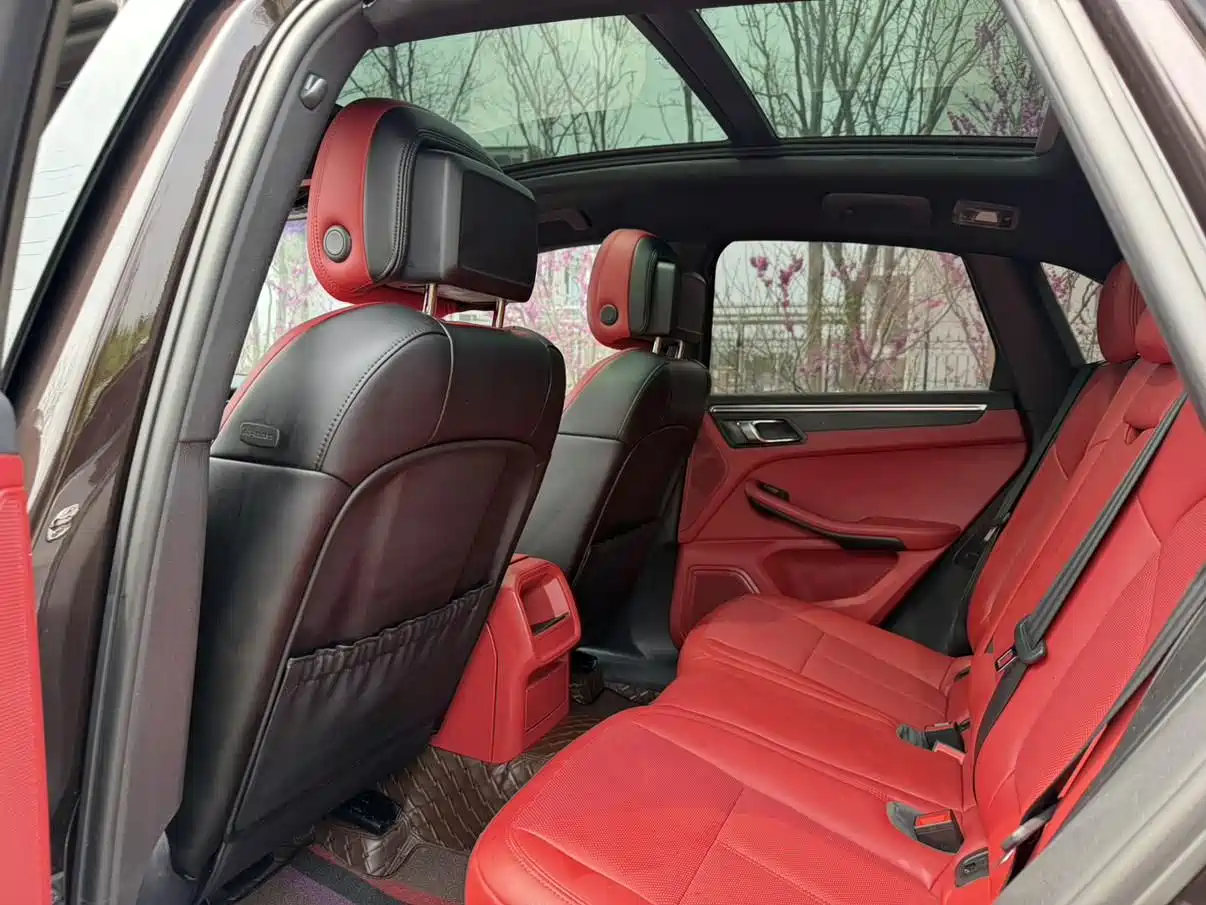 Porsche Macan 2016 Macan 2.0T фото 10