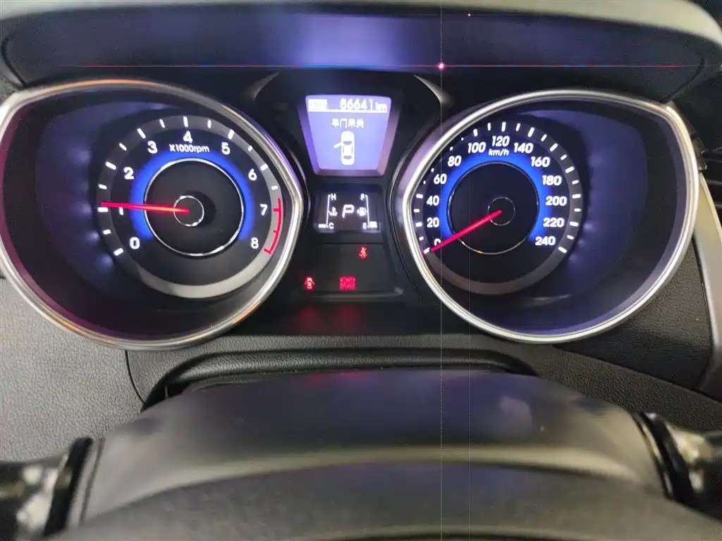 Hyundai Langdong 2016 1.6L Automatic Premium Edition фото 12