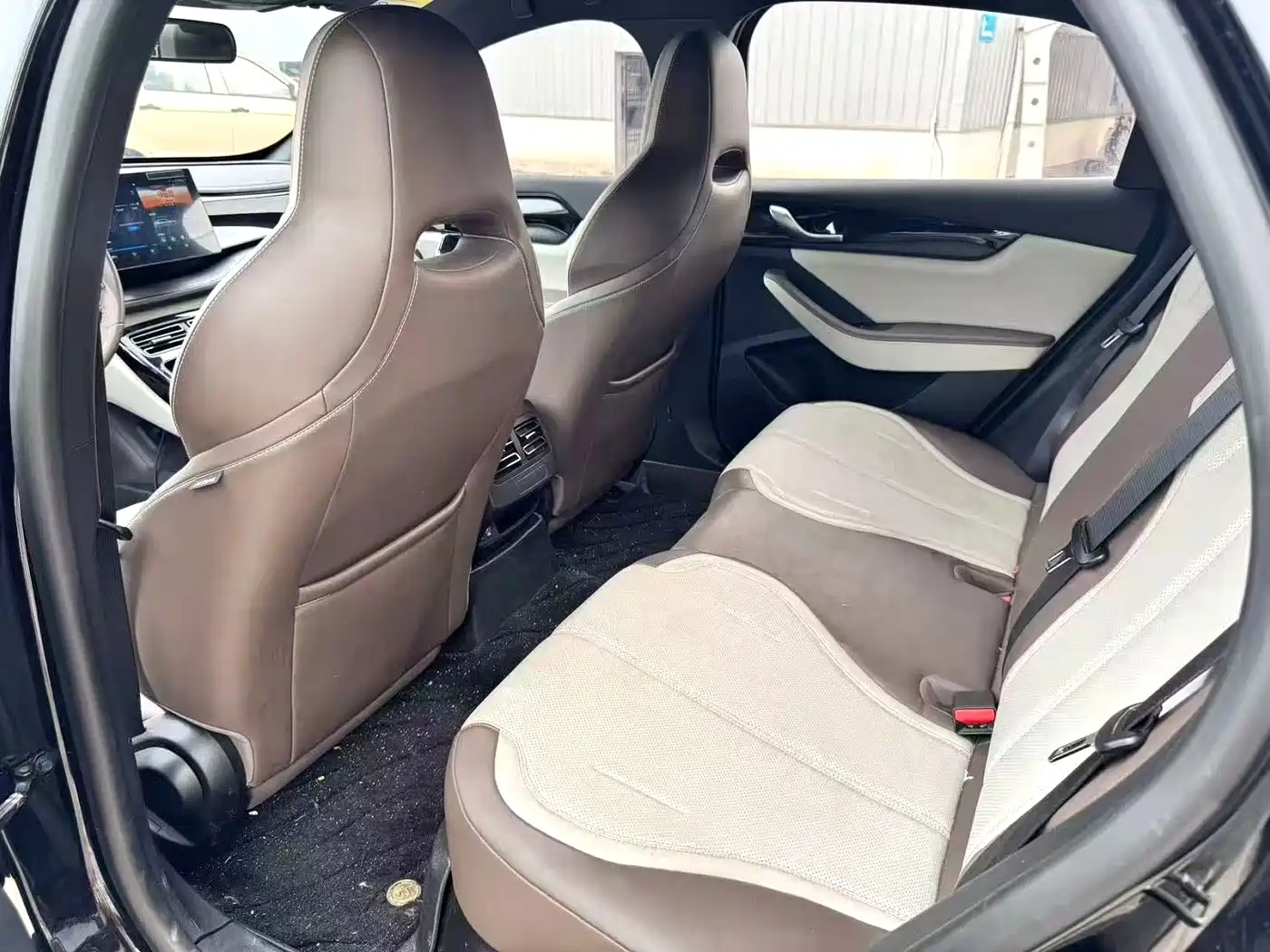 BYD Qin PLUS 2023 Champion Edition DM-i 55KM Leading фото 8