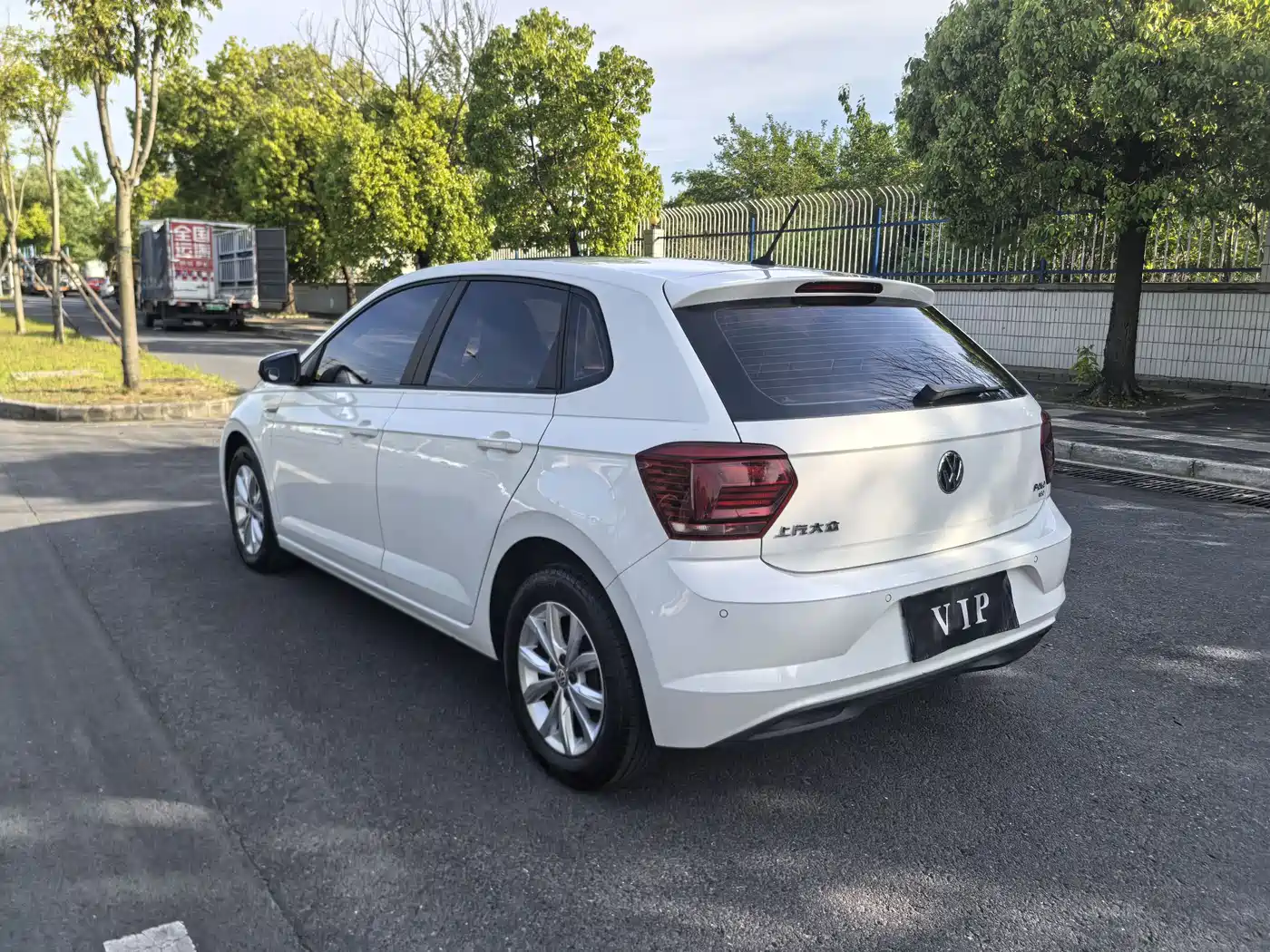 Volkswagen Polo 2019 Plus 1.5L Automatic Colorful Tech Edition фото 10