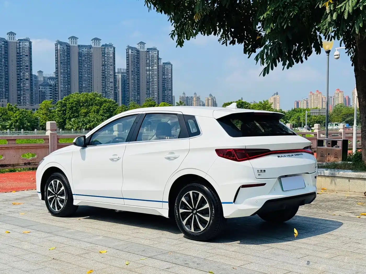 Photo 9 - BYD e2