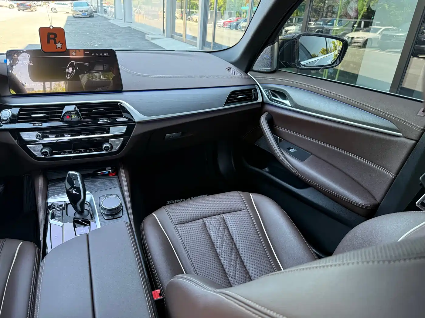 BMW 5 Series 2023 530Li Leading Luxury Package фото 11