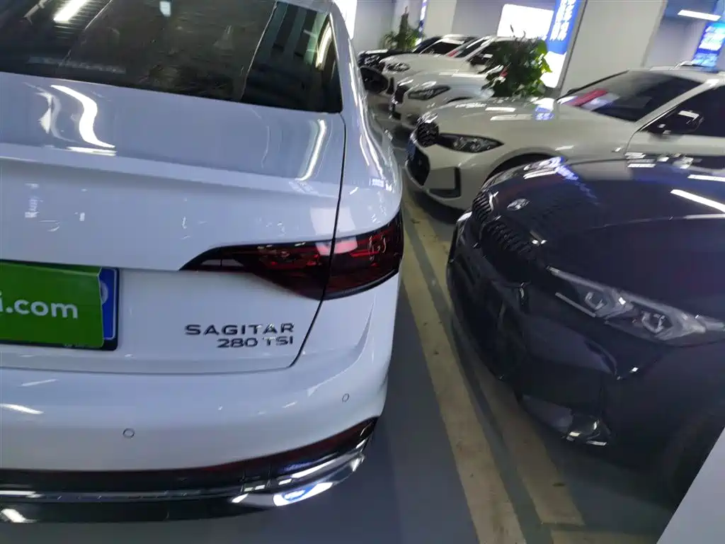 Volkswagen Sagitar 2023 280TSI DSG Beyond Lite фото 8