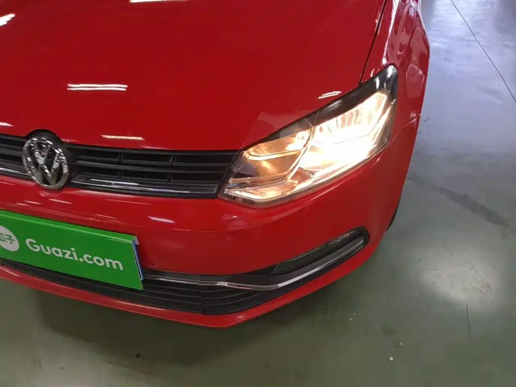 Volkswagen Polo 2016 1.6L Automatic Comfort фото 24