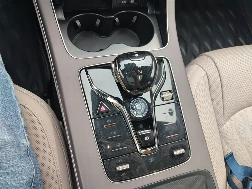 BYD Han 2025 DM-i Smart Driving Edition 125KM LiDAR Flagship фото 14
