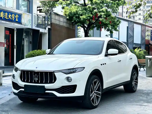 MASERATI LEVANTE