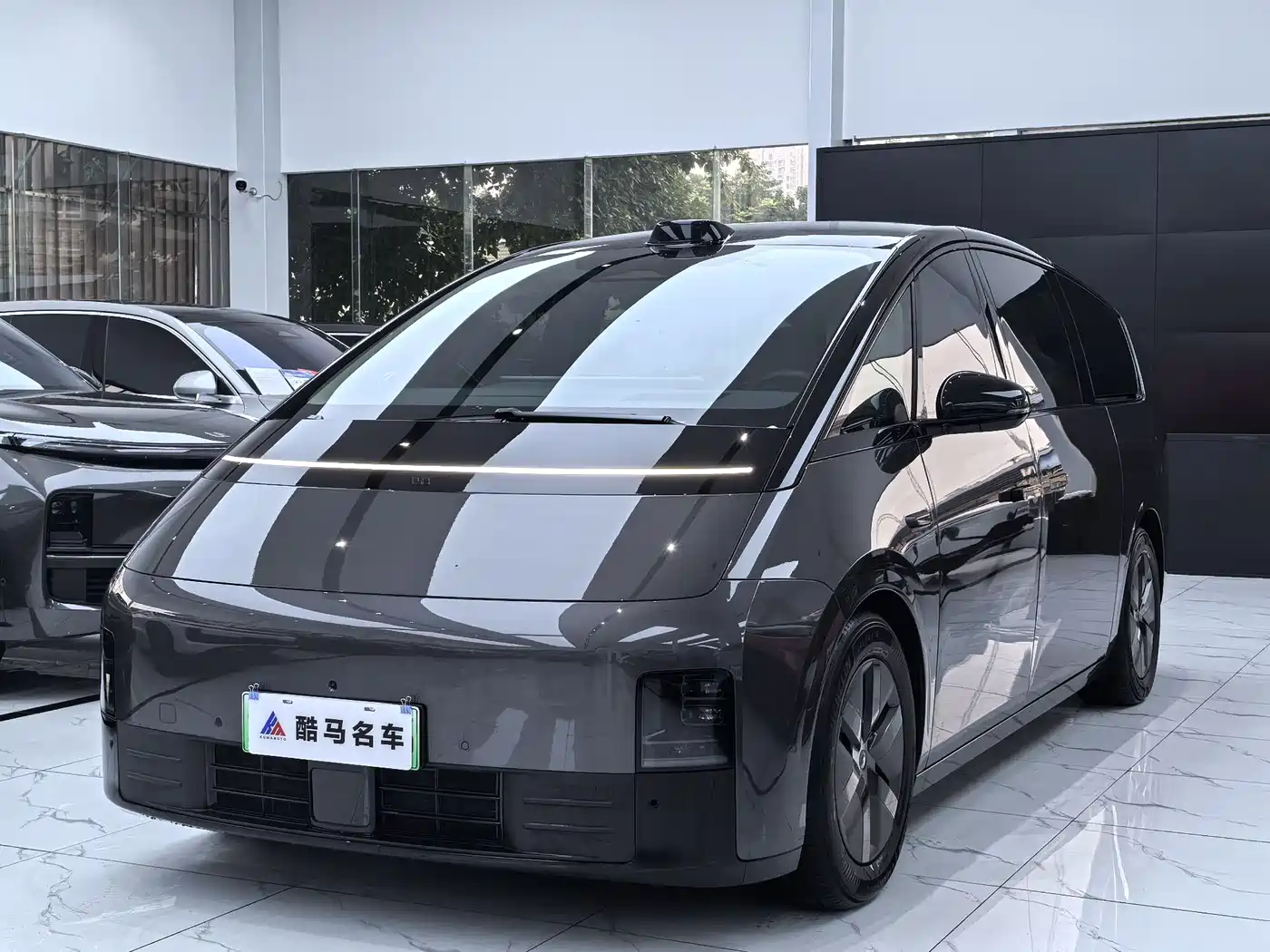 Li Auto MEGA 2024 Ultra