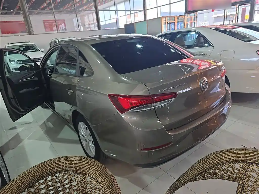 Buick Excelle 2021 Facelift Exemplar 1.5L Auto Elite фото 5