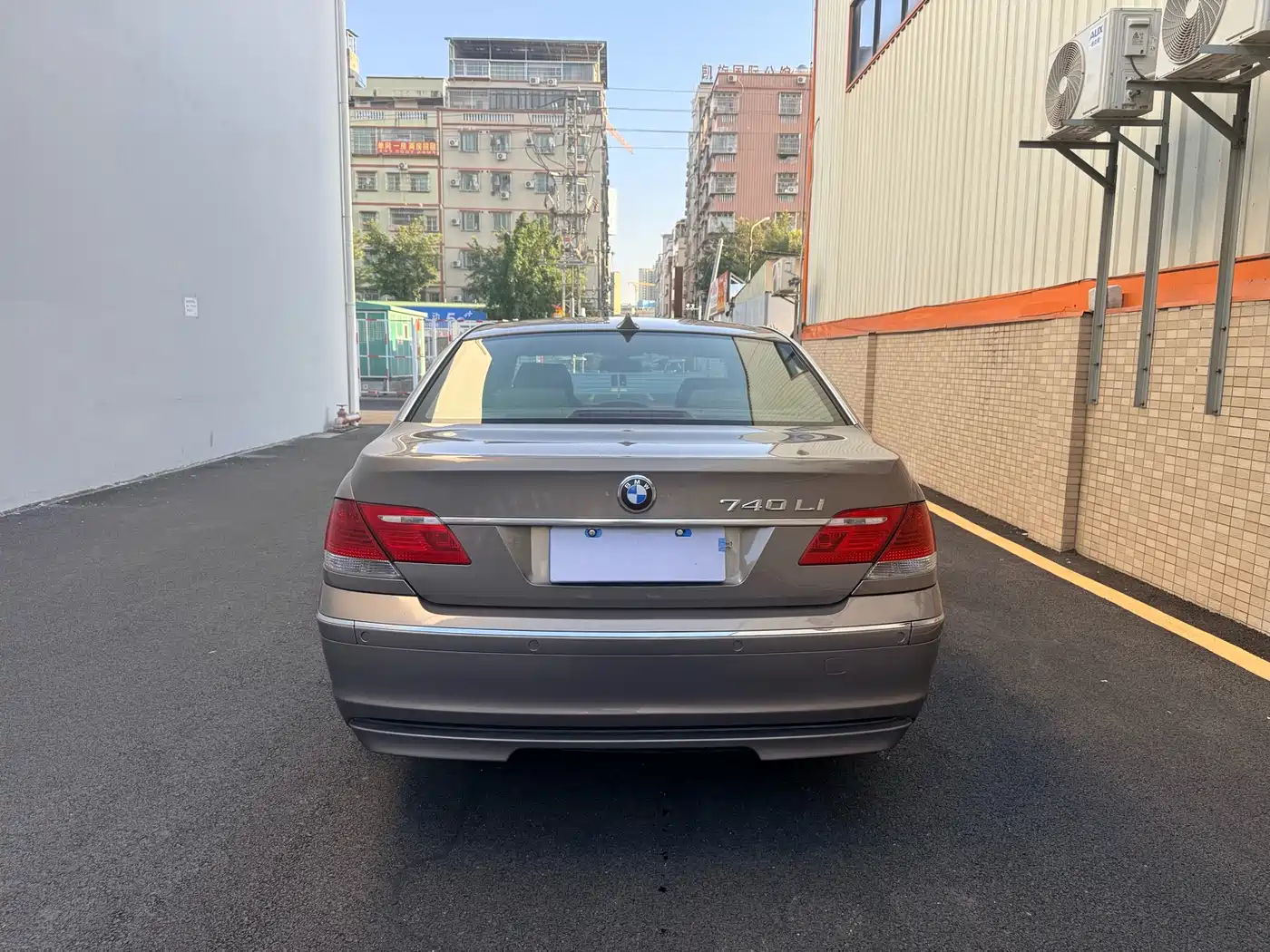 BMW 7 Series 2005 Model 740Li фото 8