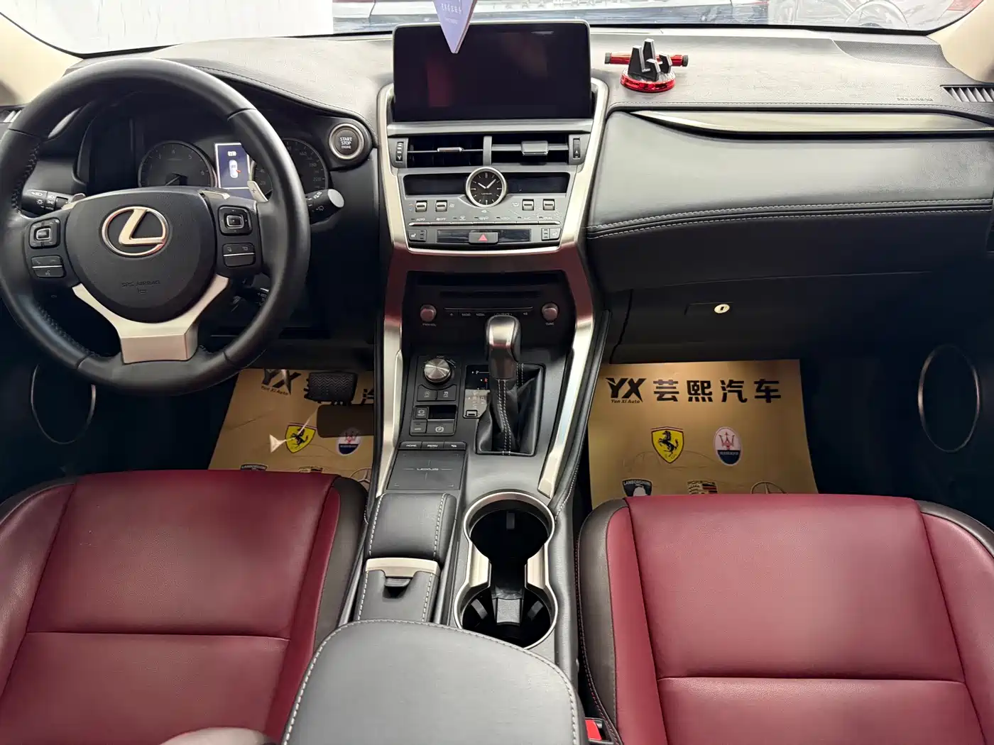 Lexus NX 2017 300 FWD Sharp Edition фото 4
