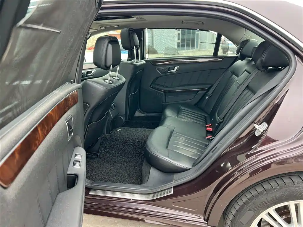 Mercedes-Benz E-Class 2011 E 300 L Elegance фото 10