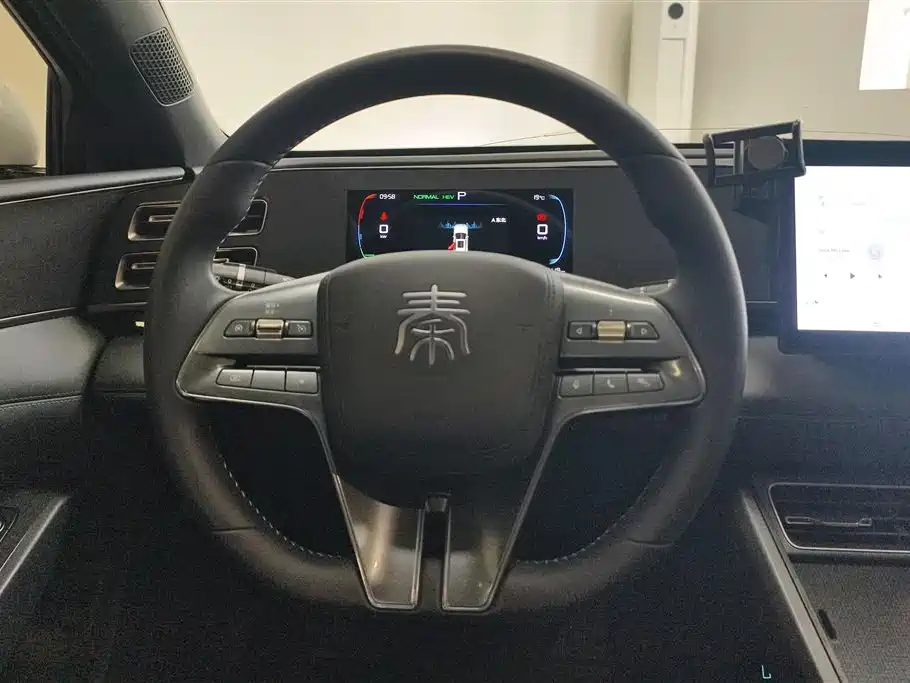 BYD Qin L 2024 DM-i 80KM Leading Edition фото 15