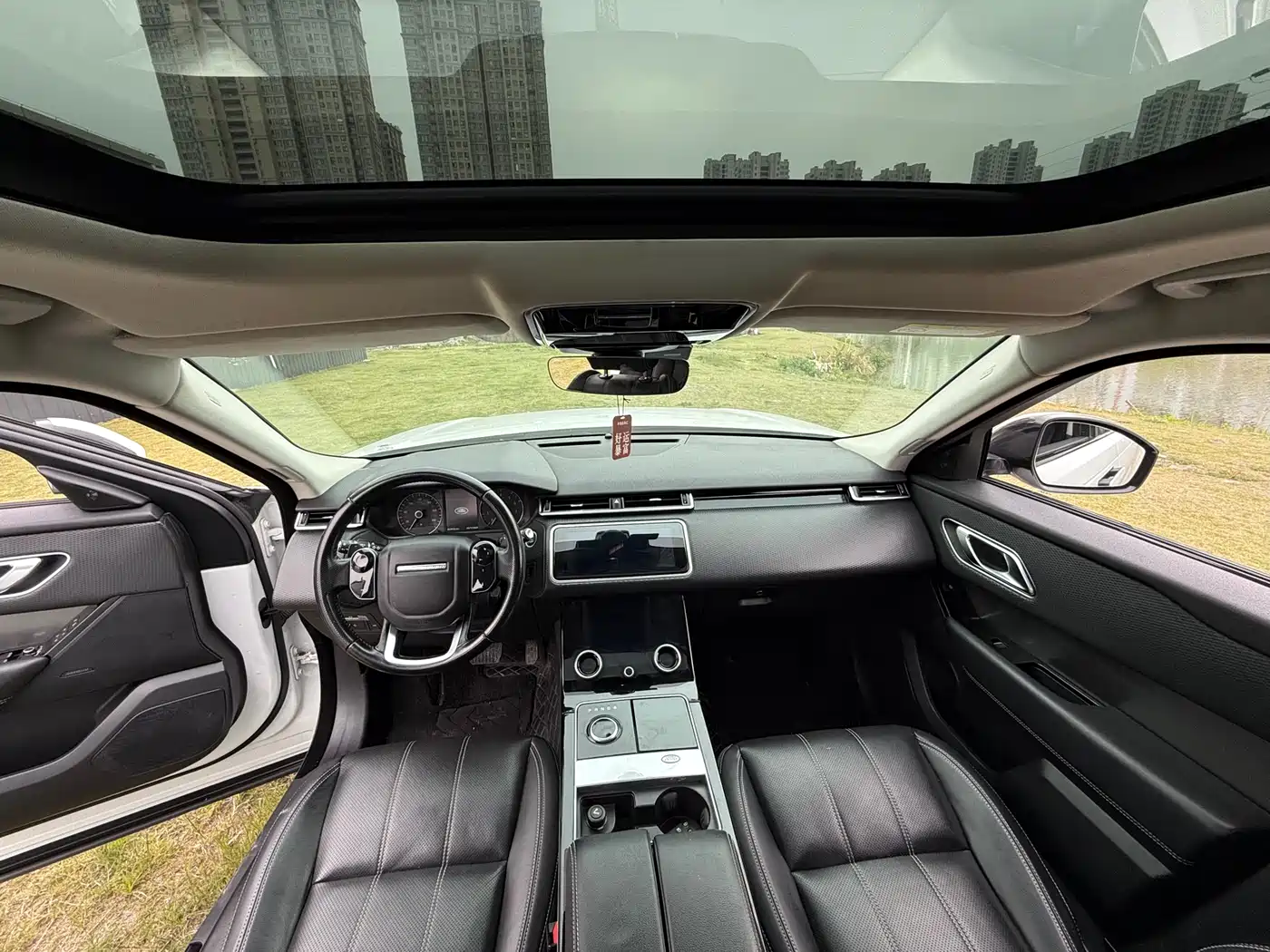 Land Rover Range Rover Velar 2018 P300 S фото 9