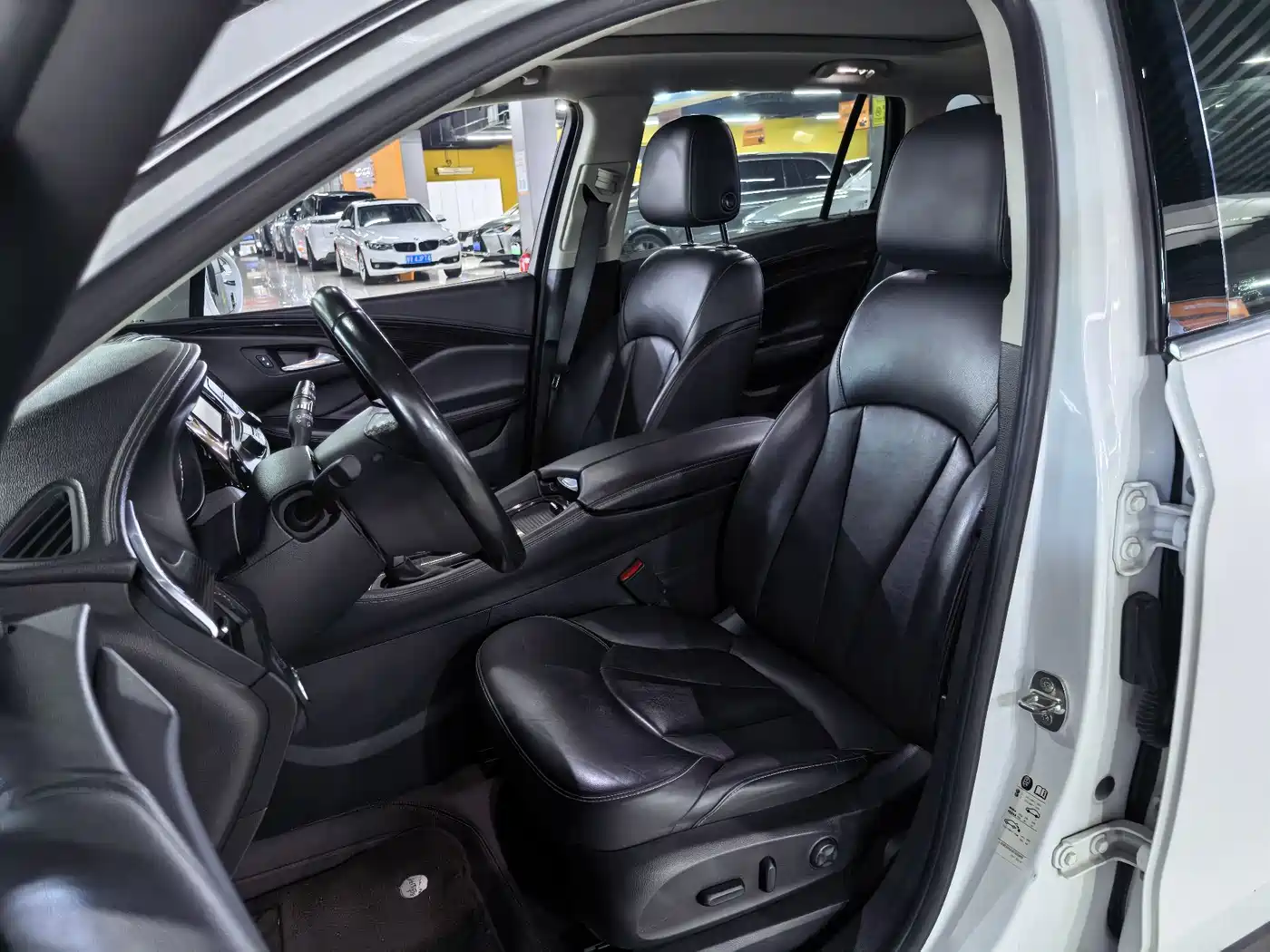 Фото 3 - Buick Envision Plus