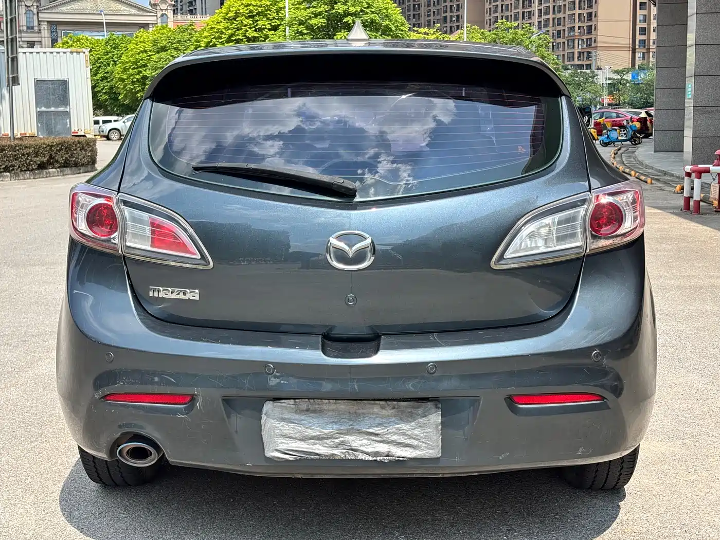 Mazda Mazda3 Axela 2012 2012 Hatchback 1.6L Automatic Elite