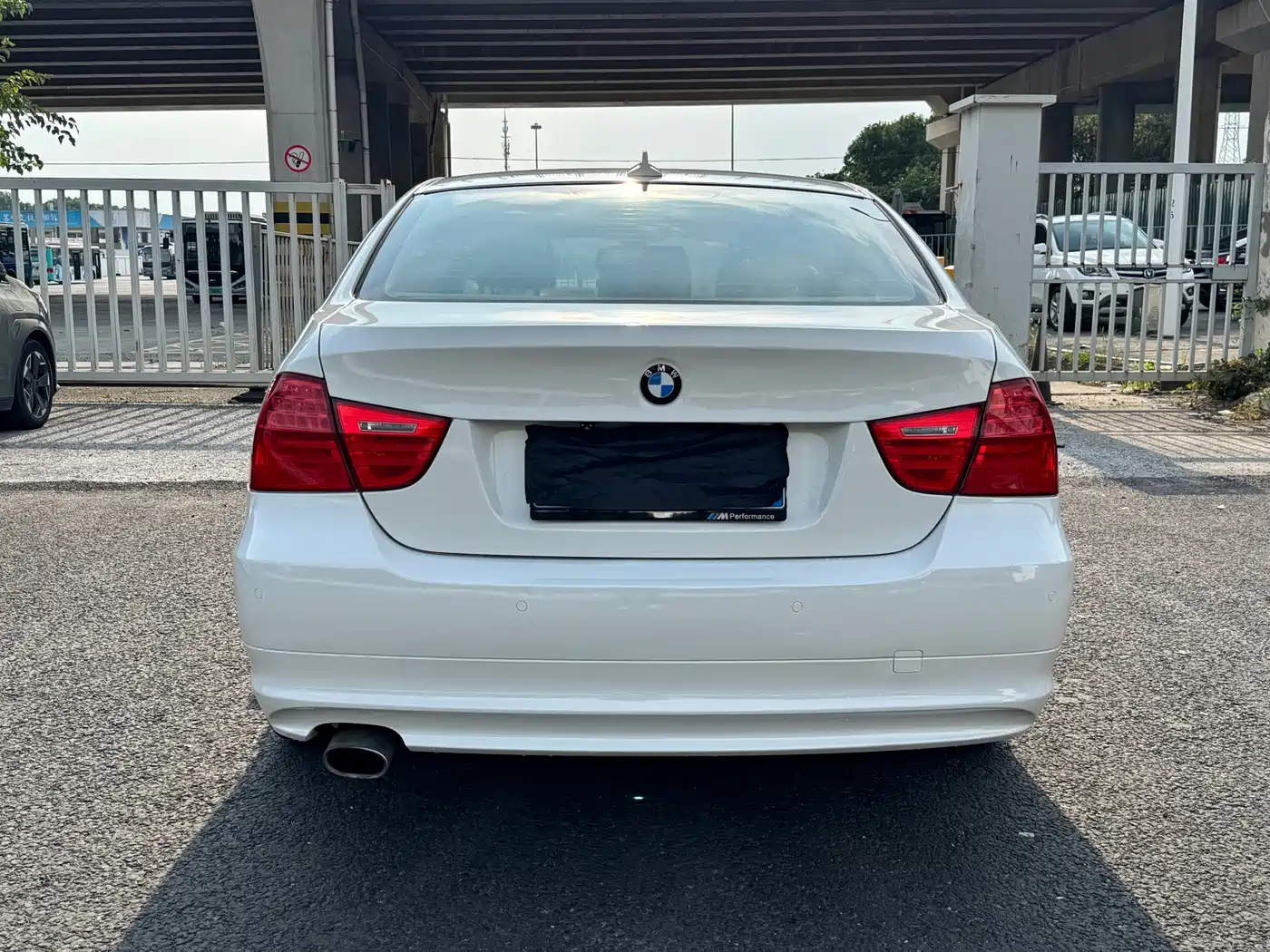 Photo 15 - BMW 3 Series