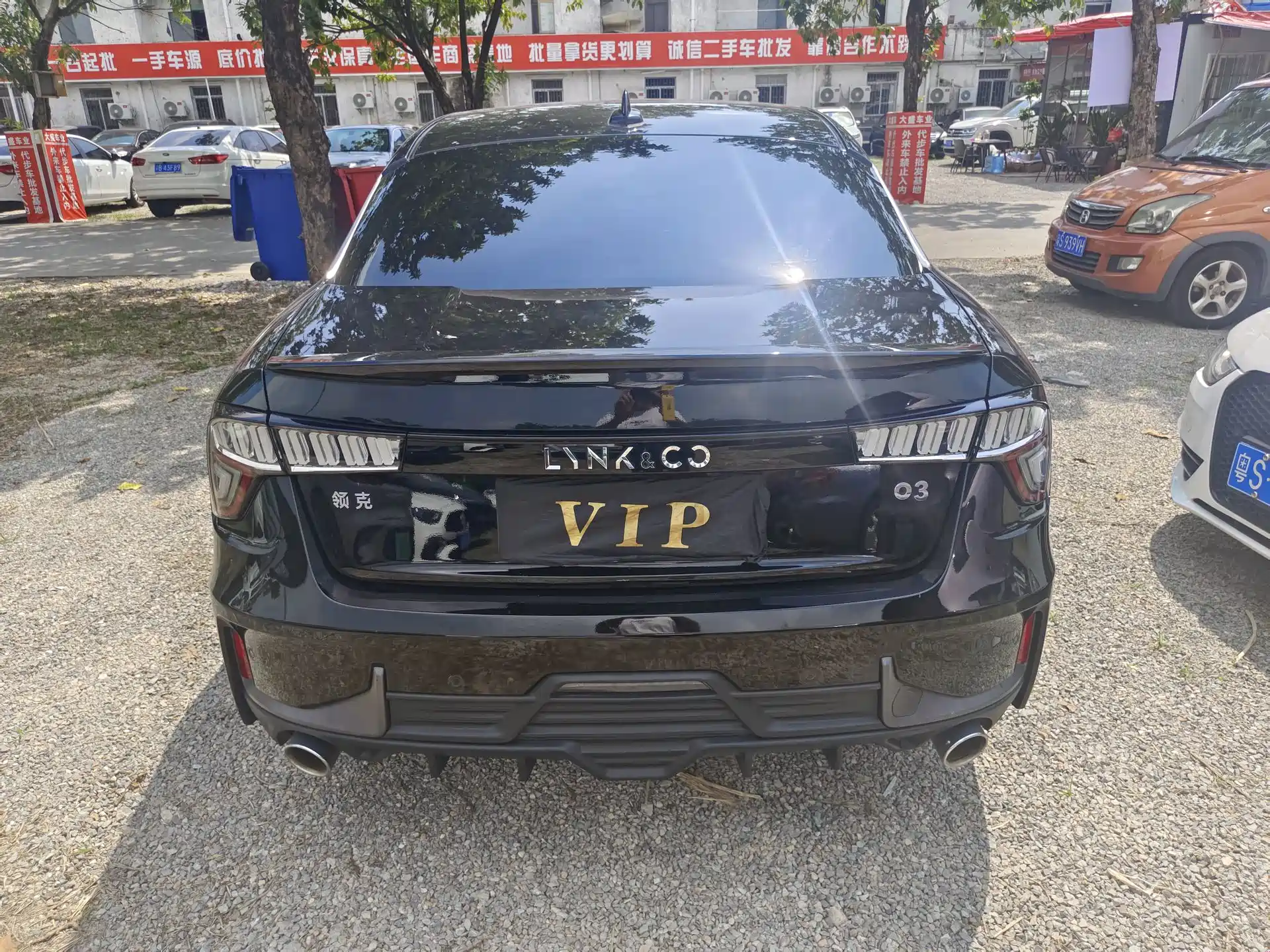 Photo 15 - Lynk & Co 03