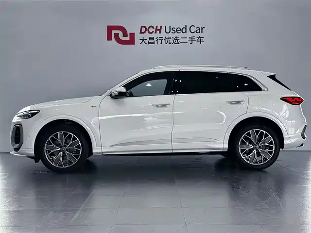 Audi Q5L 2026 Model Base Version — фото 3