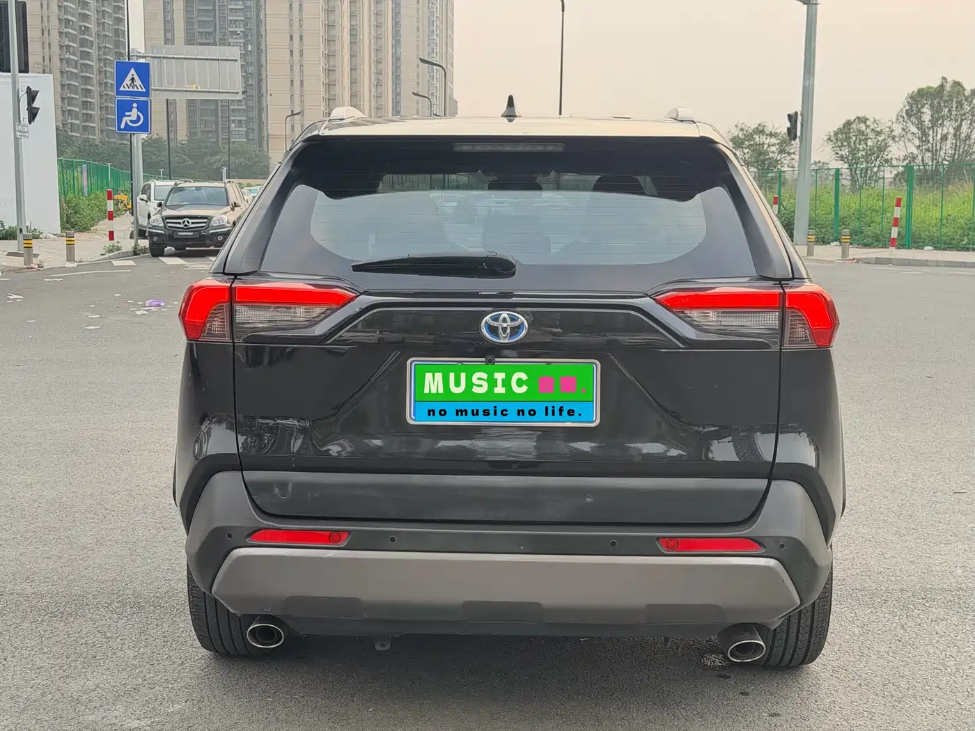Toyota RAV4 Rongfang 2021 Facelift Hybrid 2.5L E-CVT 4WD Elite PLUS фото 8