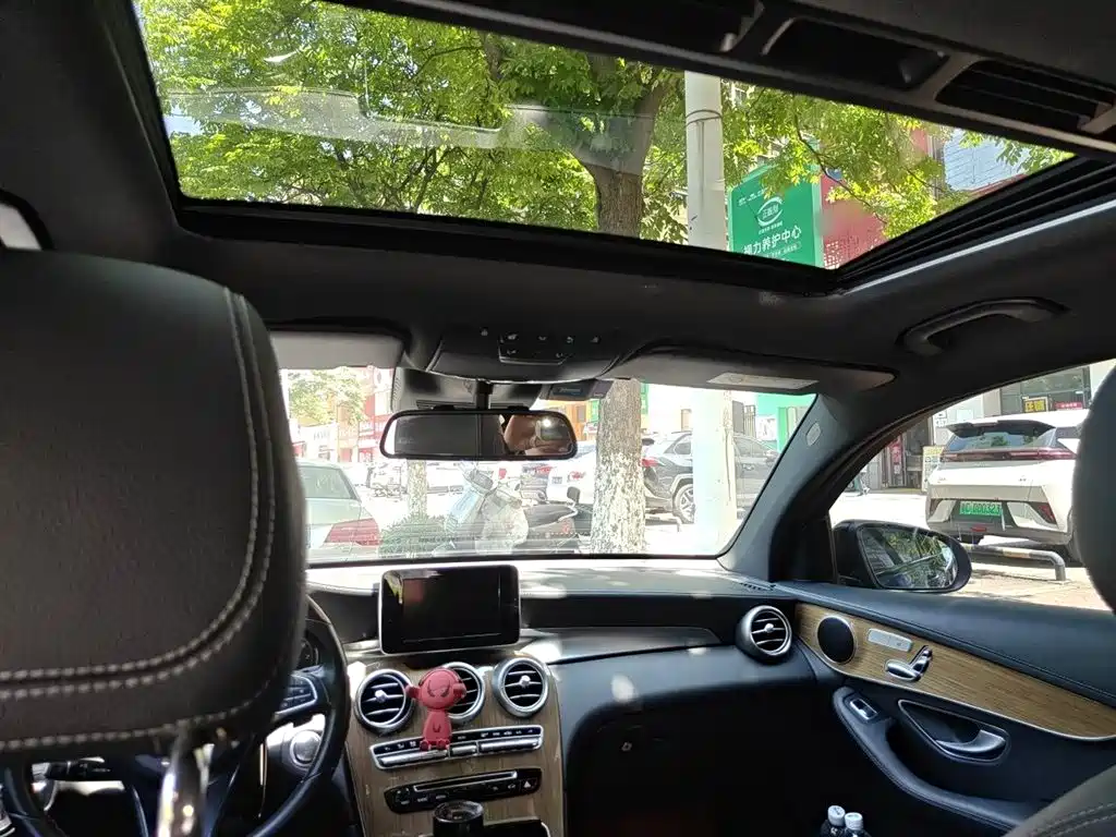Mercedes-Benz GLC Coupe 2017 GLC 260 4MATIC Coupe SUV фото 9