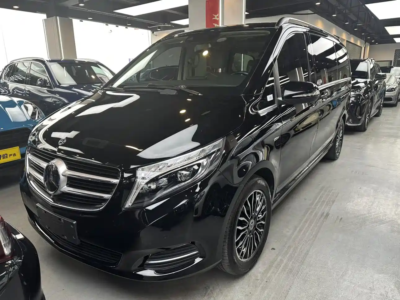 Mercedes-Benz V-Class 2020 V 260 Luxury Edition