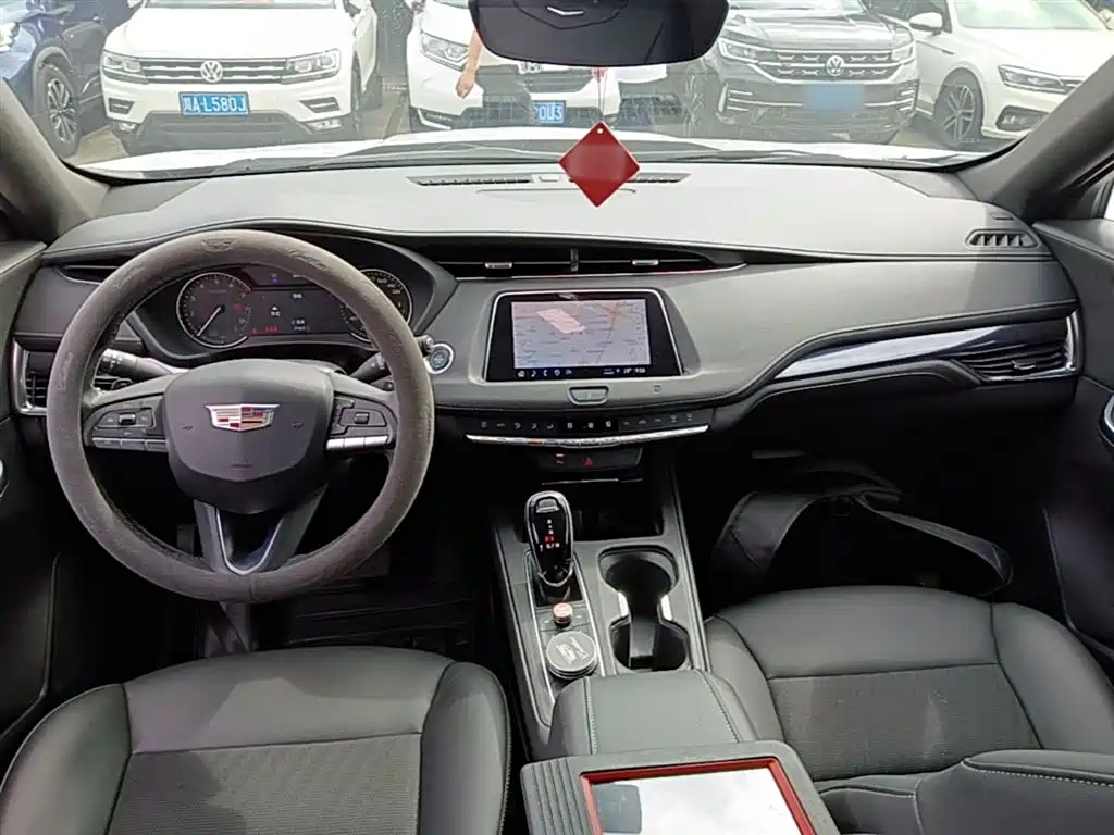 Cadillac XT4 2021 28T FWD Technology Edition фото 10