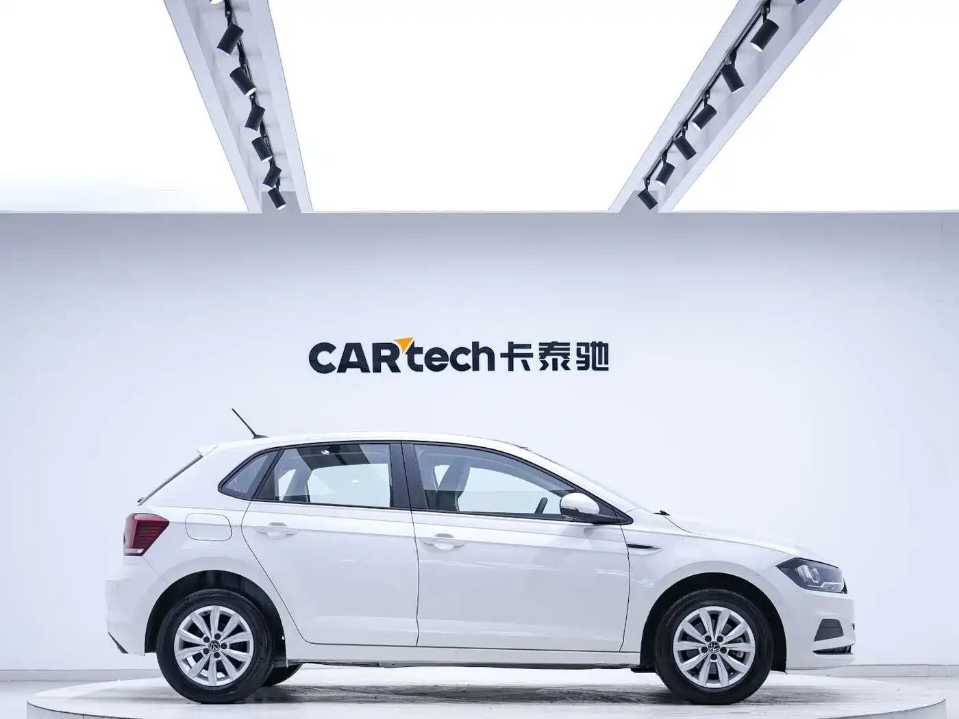 Volkswagen Polo 2021 Plus 1.5L Automatic Colorful Tech Edition фото 4