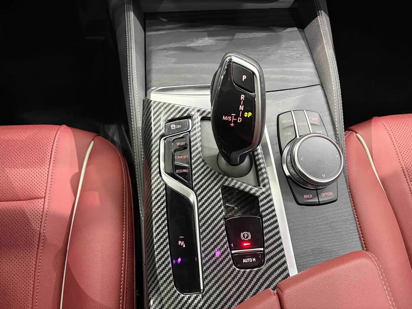 BMW 5 Series 2022 530Li Leading M Sport Package фото 13